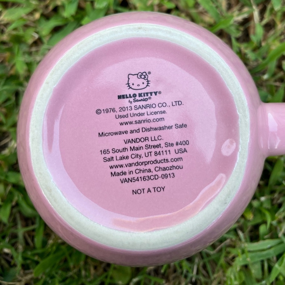 Hello Kitty Mug - Picture 6 of 8